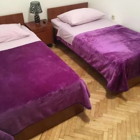 Apartman With A Parking Space - 22800 *