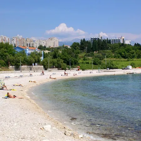 Apartman With A Parking Space - 22800 Split